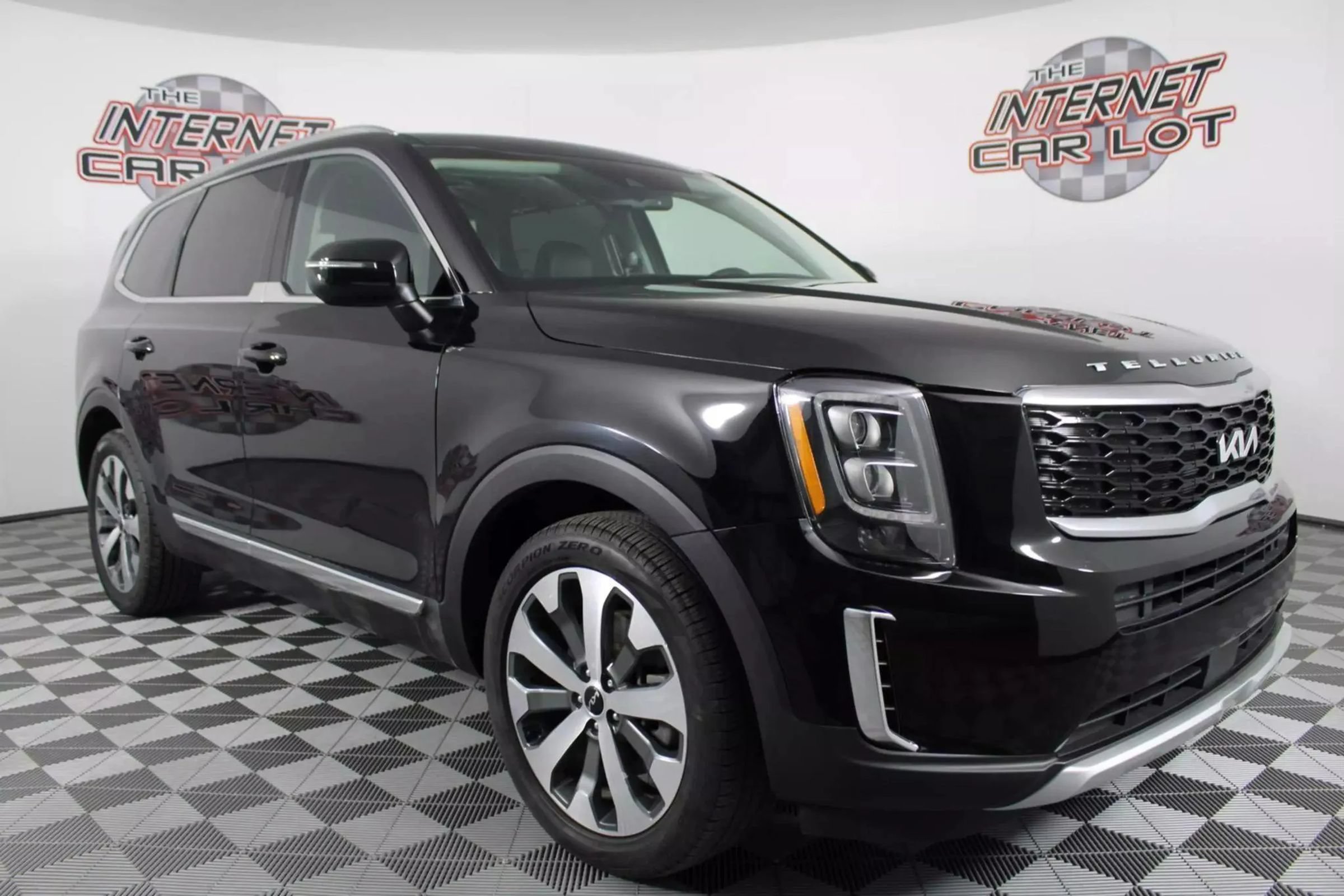 Used 2022 Kia Telluride EX w/ EX Premium Package FWD image 9