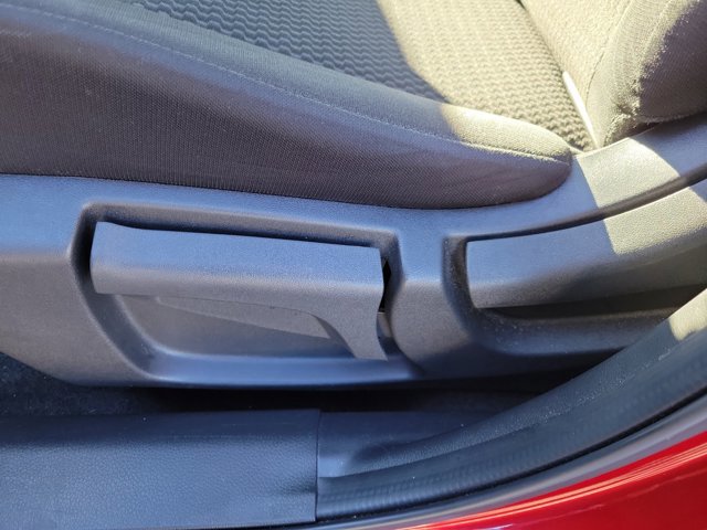 Used 2021 Nissan Rogue Sport S image 21