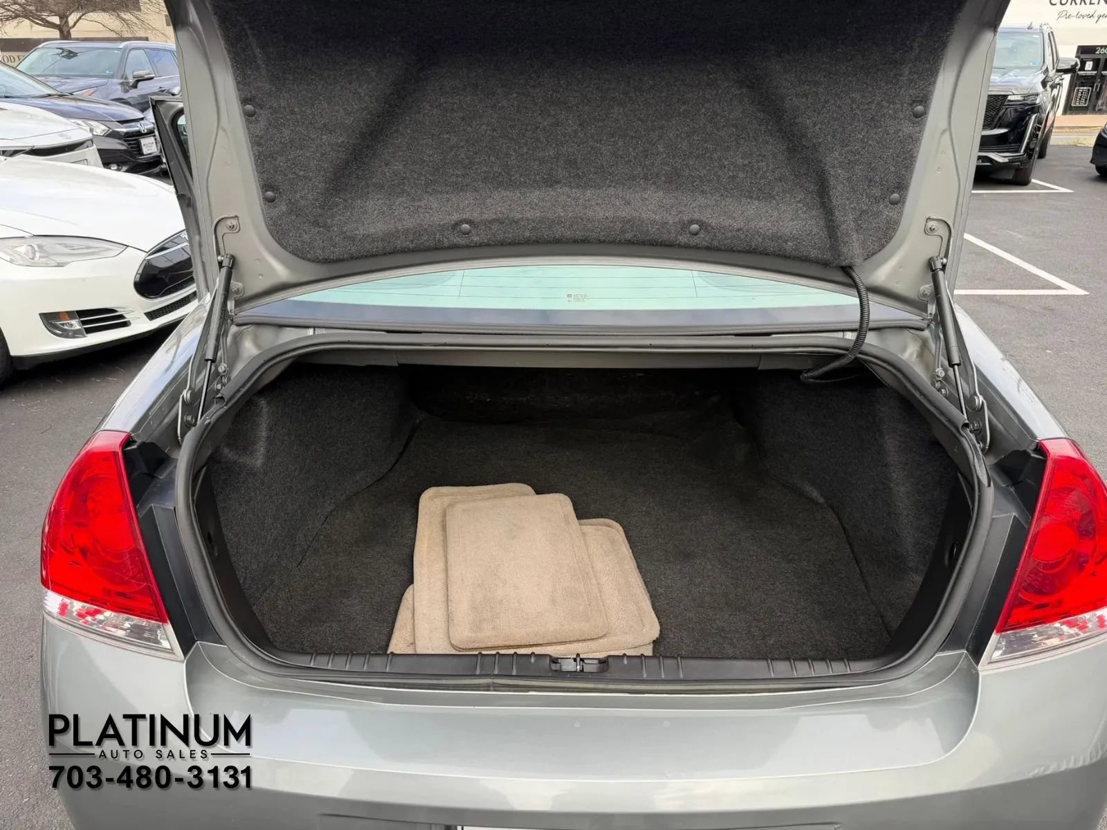 Used 2008 Chevrolet Impala LT image 18