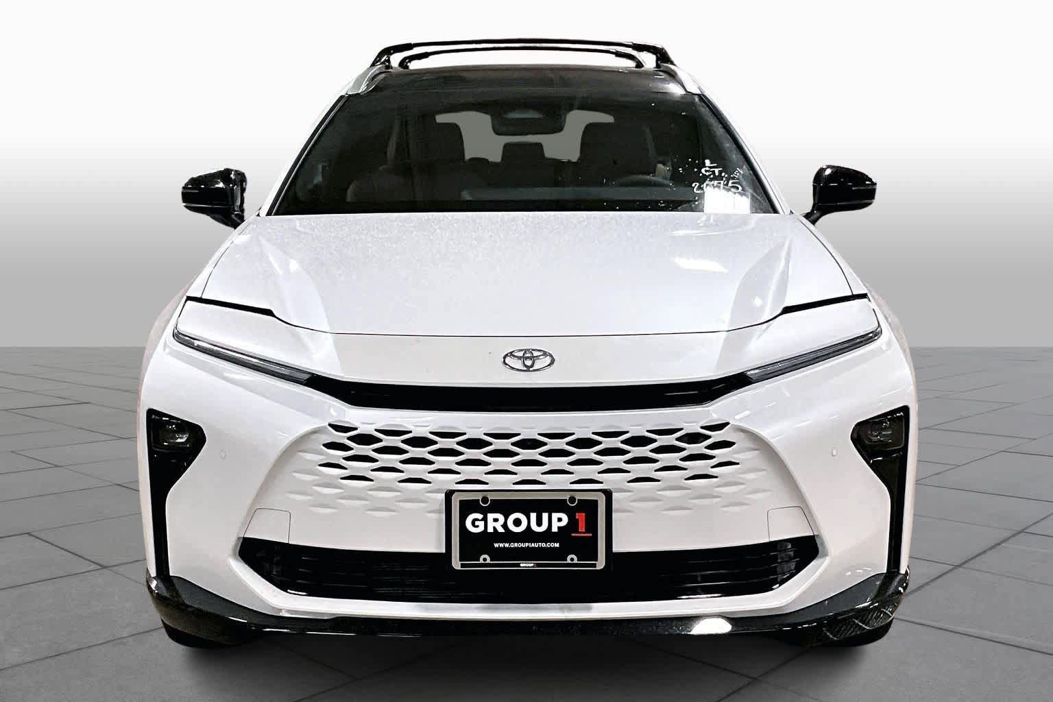 New 2026 Toyota Crown Signia AWD/4WD image 3
