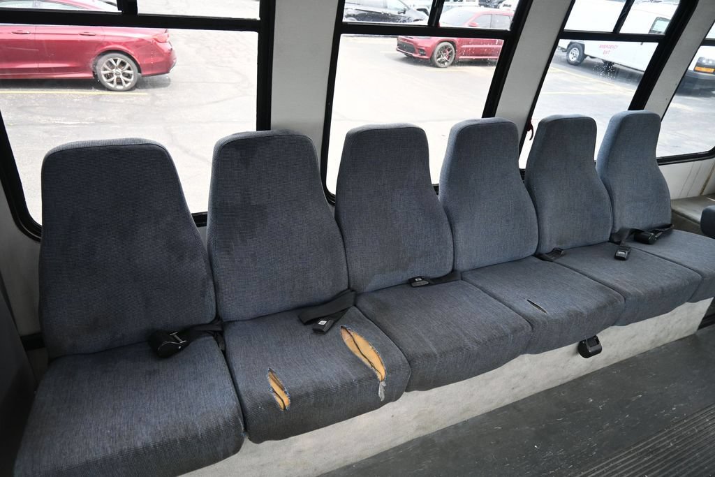 Used 2003 Ford E-450 and Econoline 450 RWD image 22