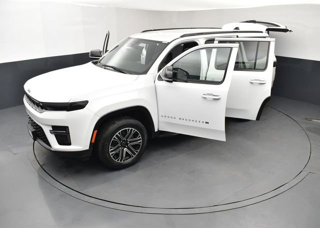 New 2026 Jeep Grand Wagoneer 4WD w/ 8-Passenger Seating Package image 27
