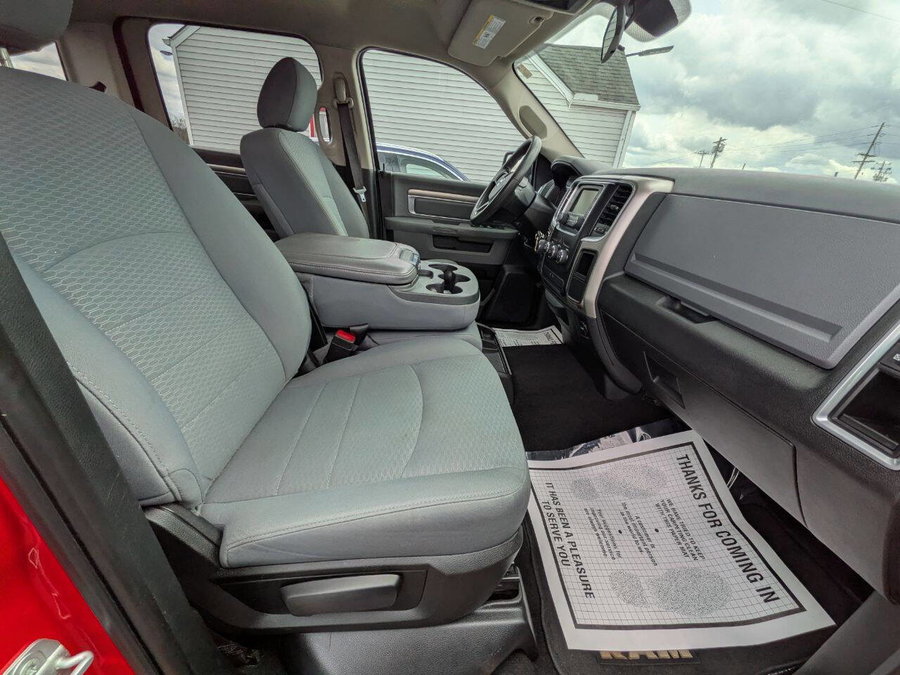 Used 2018 RAM 1500 Classic SLT image 19