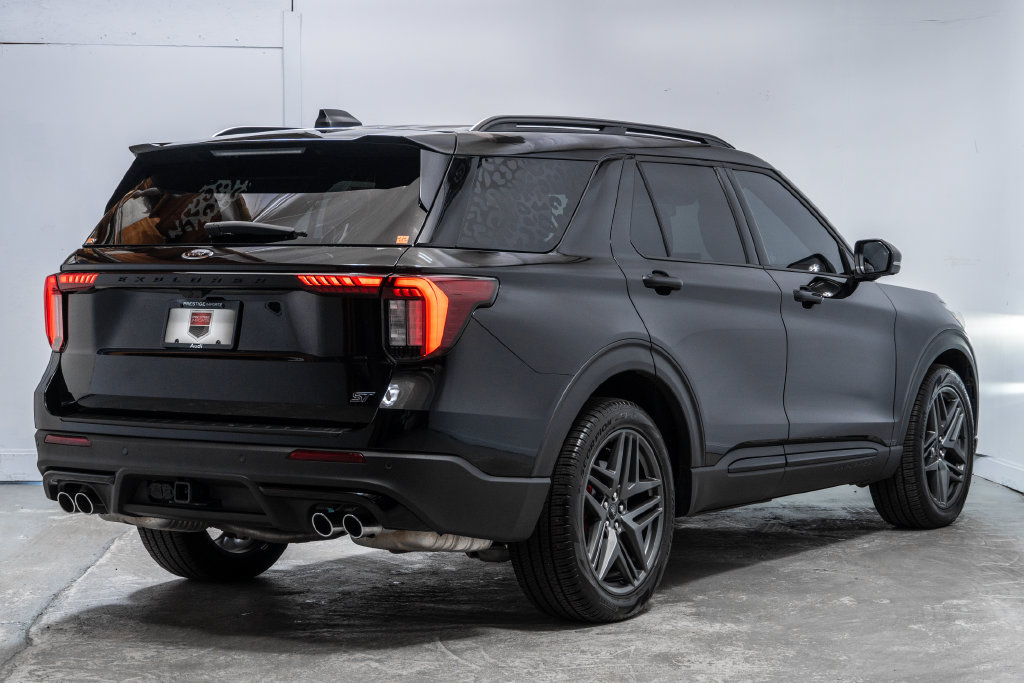 Used 2025 Ford Explorer ST w/ Sun And Sound Package AWD/4WD image 7