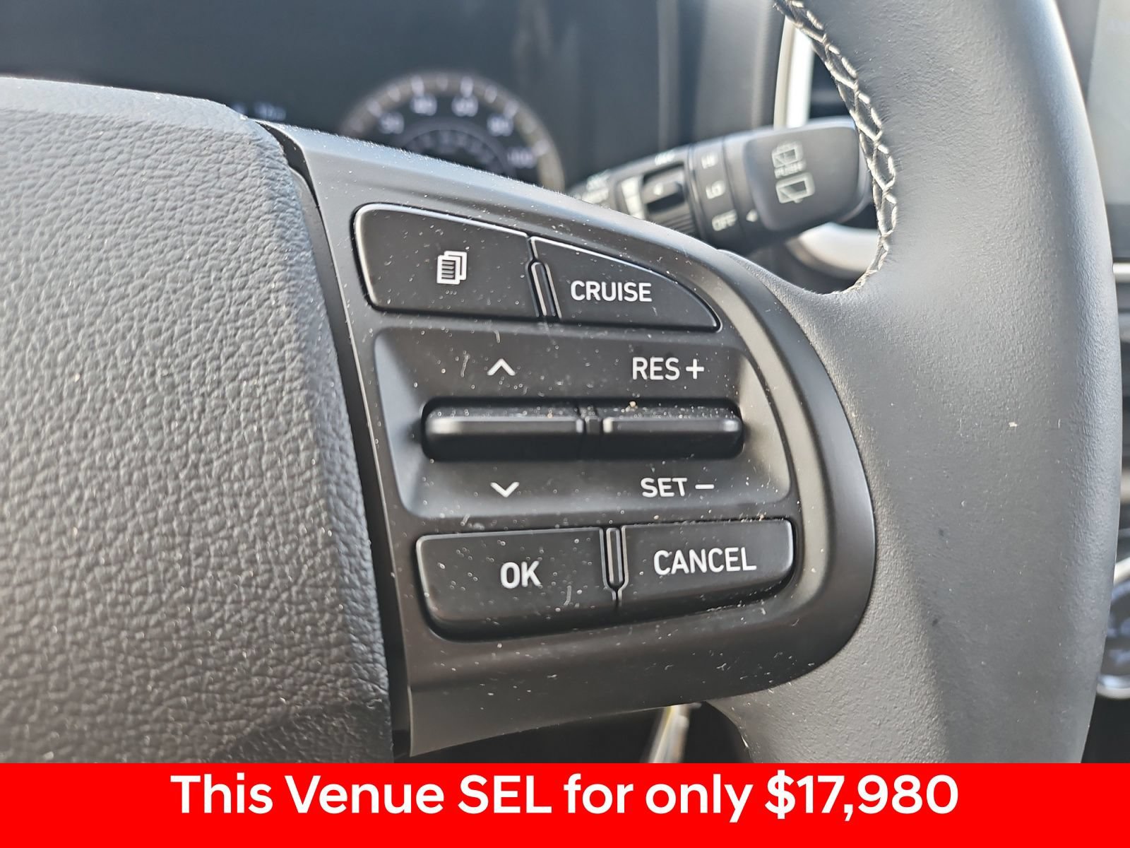 Used 2022 Hyundai Venue SEL FWD image 29