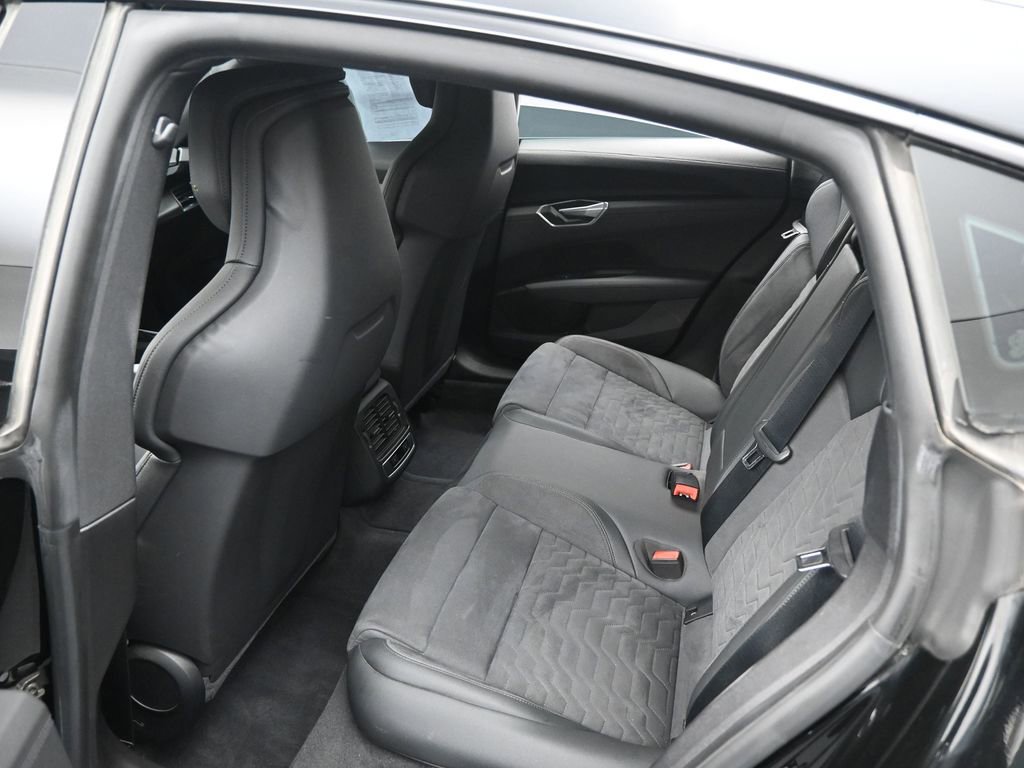 Used 2022 Audi e-tron GT Premium Plus w/ Performance Package AWD/4WD image 25
