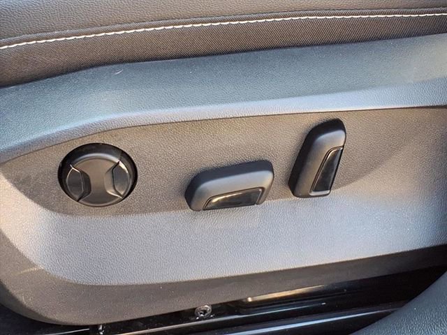 Used 2022 Volkswagen Taos SE w/ Panoramic Sunroof Package image 9