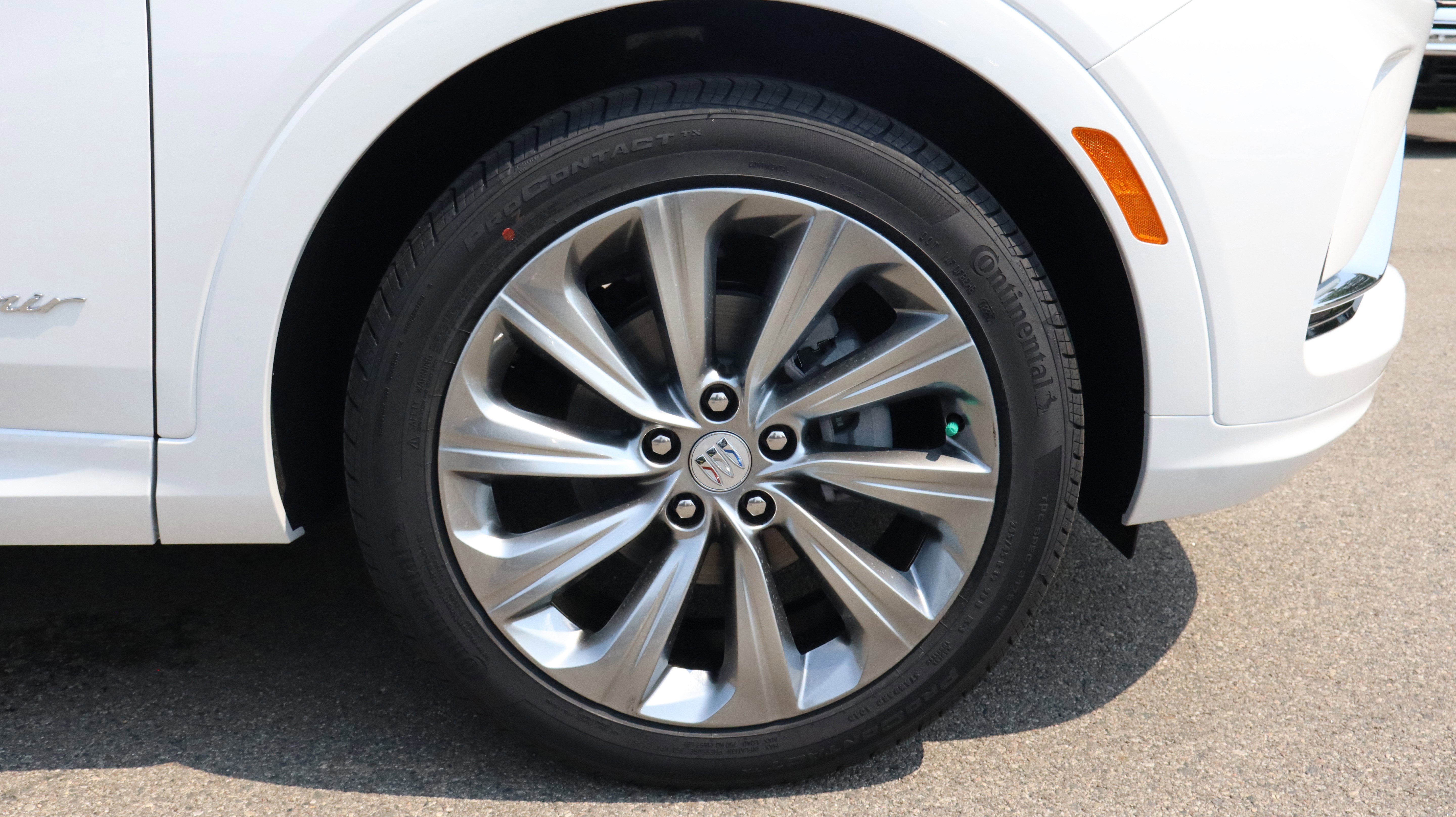 New 2025 Buick Envista Avenir image 21