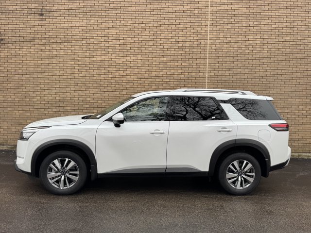 New 2025 Nissan Pathfinder SL AWD/4WD image 32