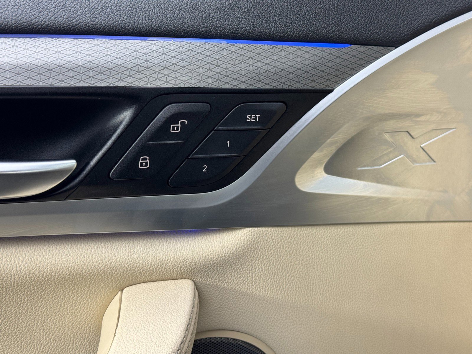 Used 2018 BMW X3 M40i image 17