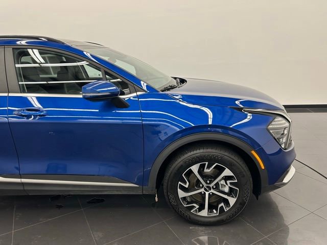 Used 2025 Kia Sportage EX w/ Premium Package image 13