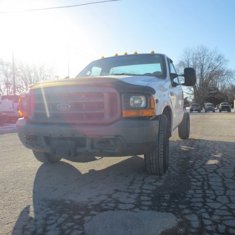 Used 2000 Ford F350 XL image 4