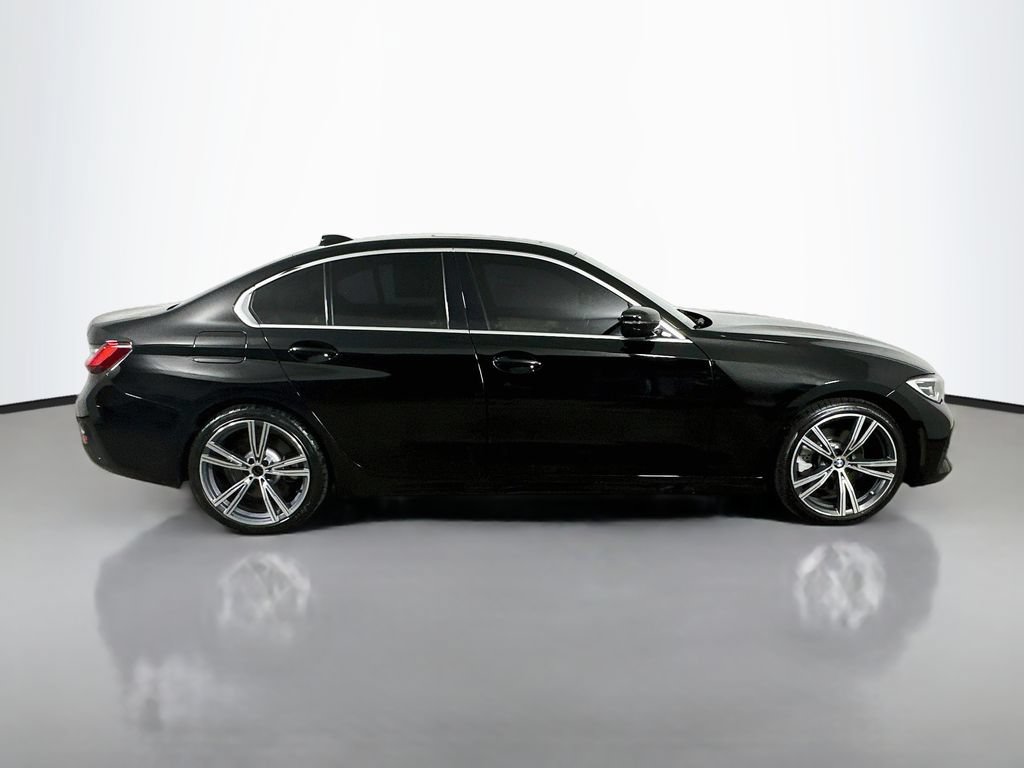 Used 2022 BMW 330i Sedan w/ Premium Package 2 RWD image 7