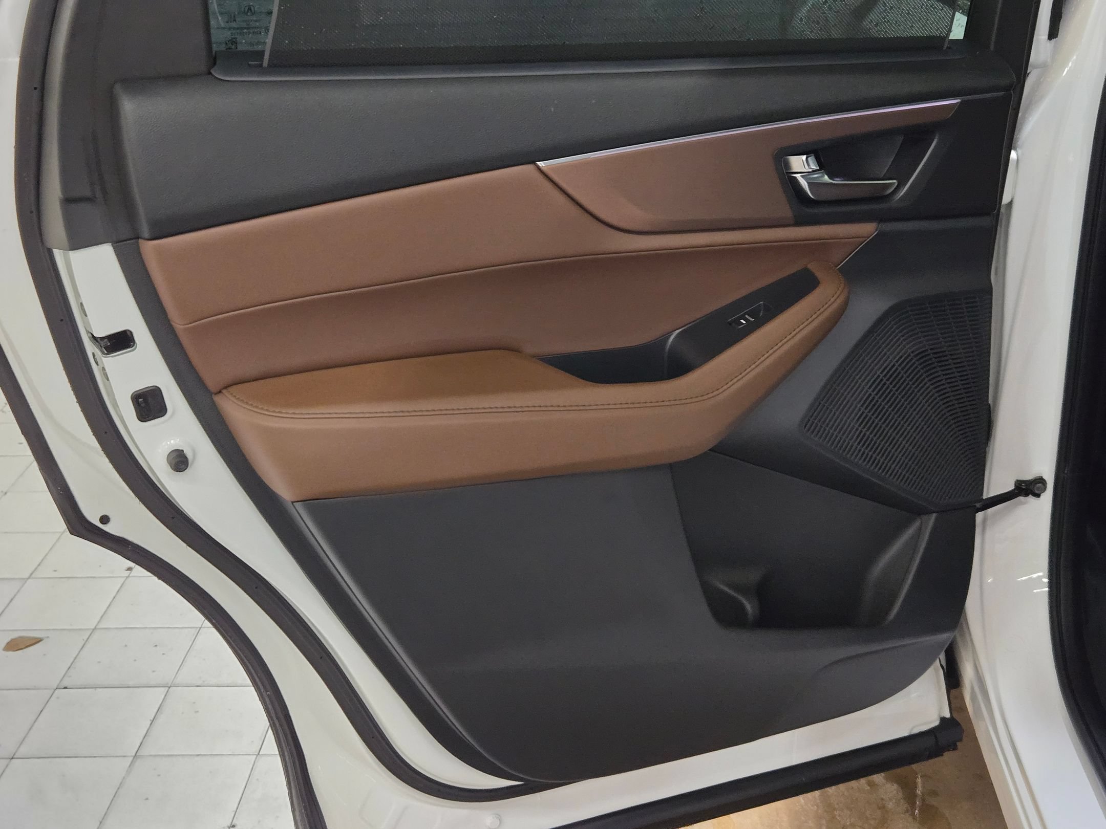 Certified 2023 Acura MDX FWD w/ Technology Package image 17