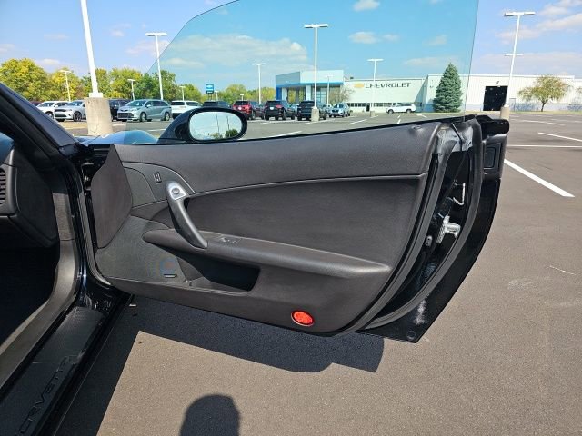 Used 2006 Chevrolet Corvette Convertible w/ Preferred Equipment Group image 23