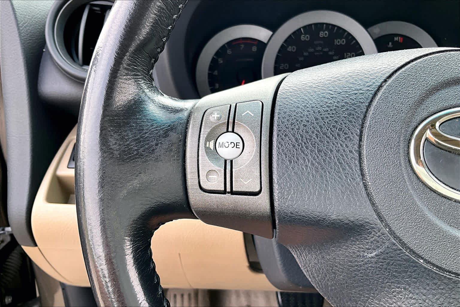 Used 2011 Toyota RAV4 Limited w/ Limited Extra Value Pkg FWD image 21