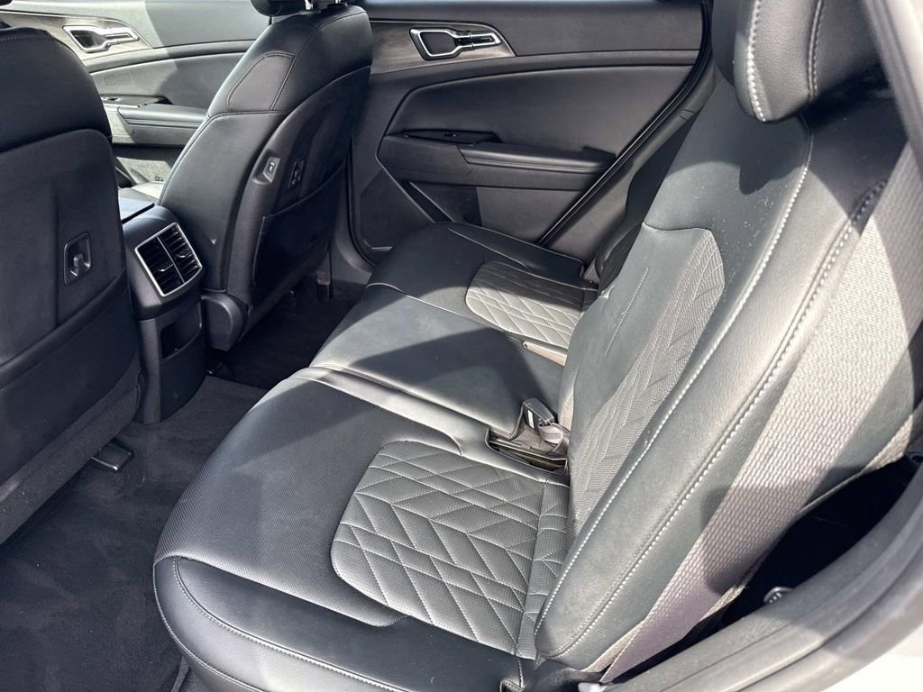 Used 2023 Kia Sportage X-Pro image 16