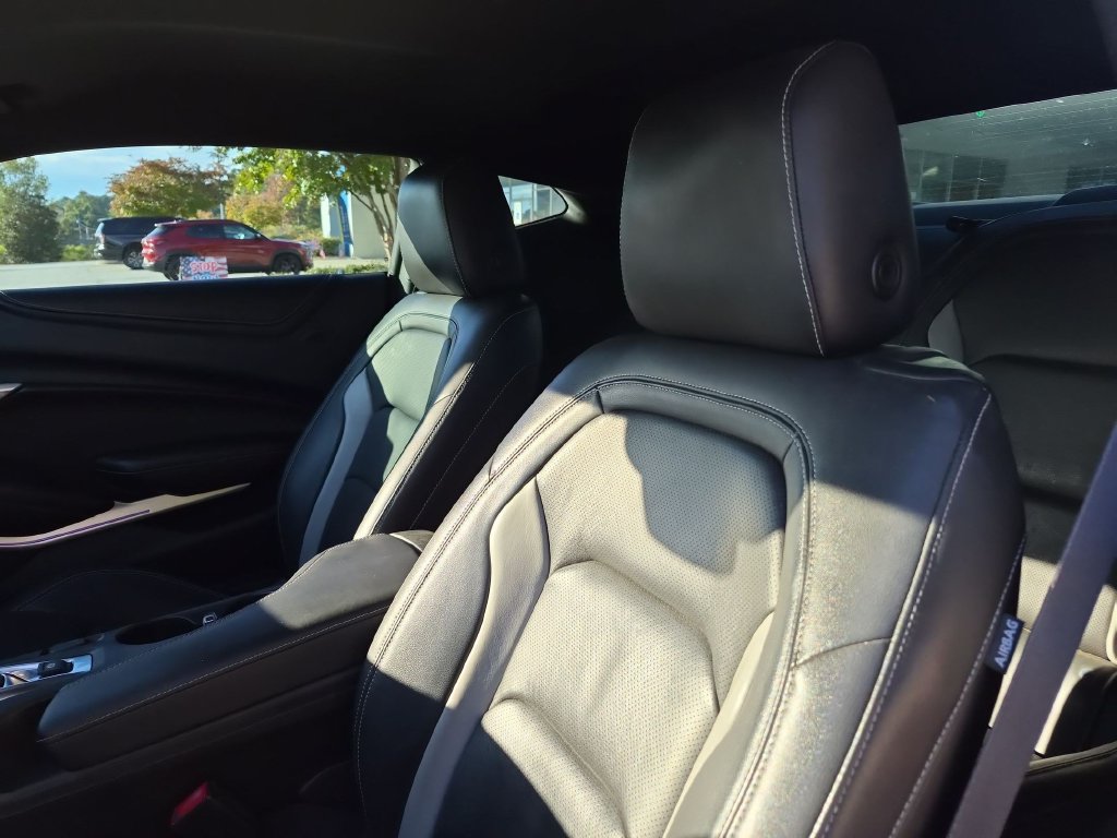 Used 2022 Chevrolet Camaro LT w/ RS Package RWD image 13
