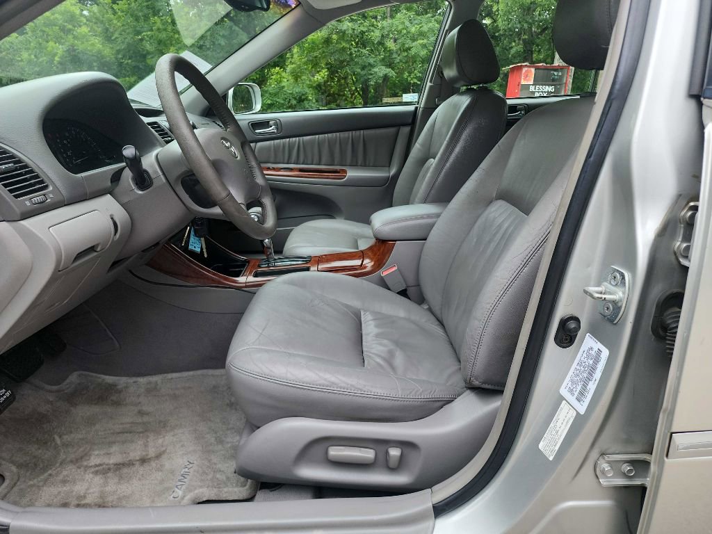 Used 2002 Toyota Camry LE FWD image 14