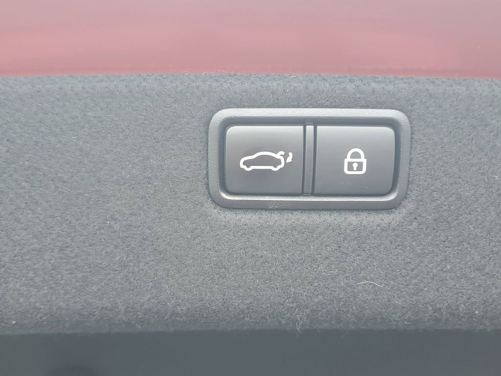 Used 2020 Genesis G80 3.3T Sport image 27