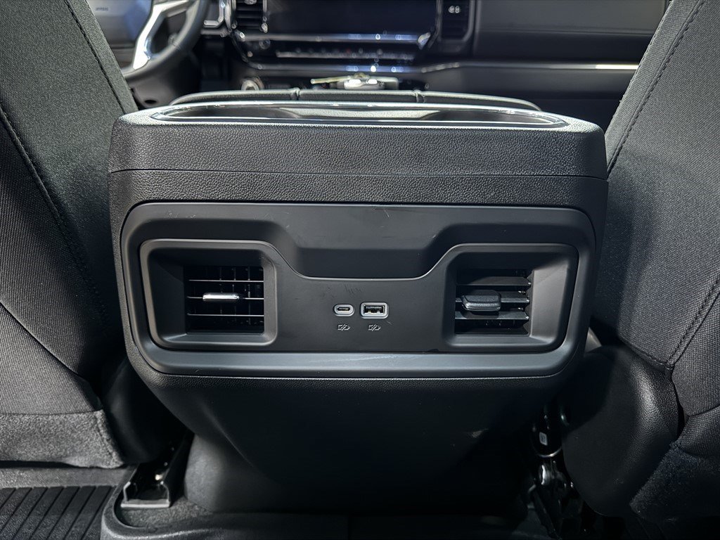 Used 2025 Chevrolet Silverado 1500 LT w/ Safety Package AWD/4WD image 27