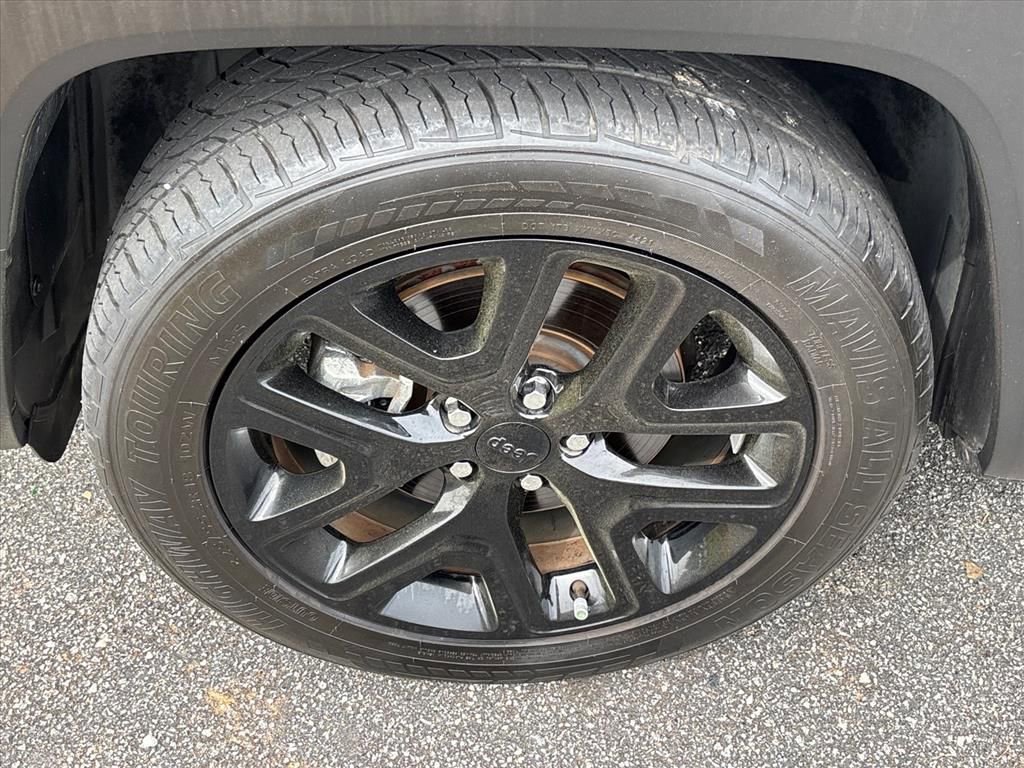 Used 2017 Jeep Renegade Altitude image 14