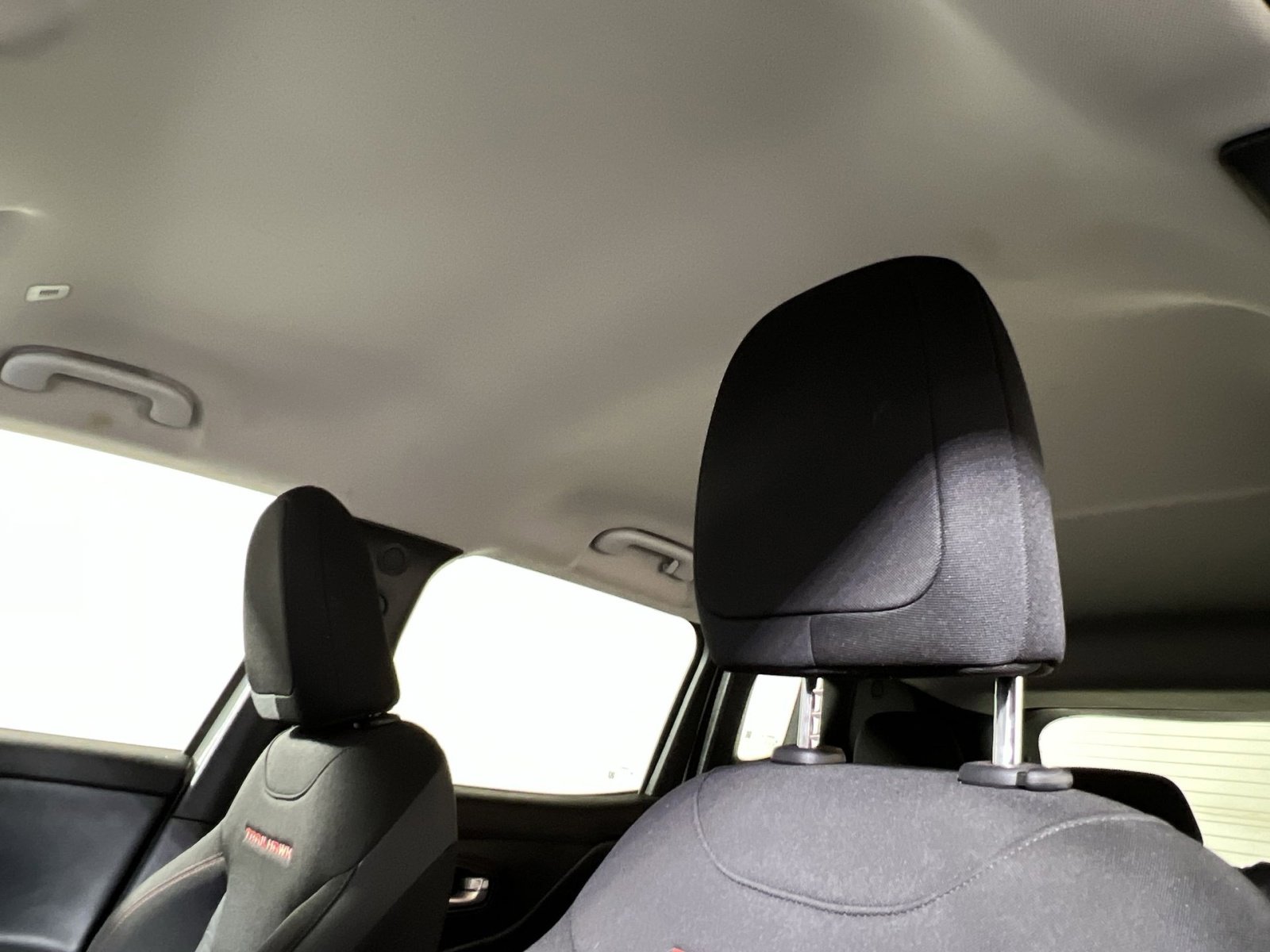 Used 2023 Jeep Renegade Trailhawk image 22