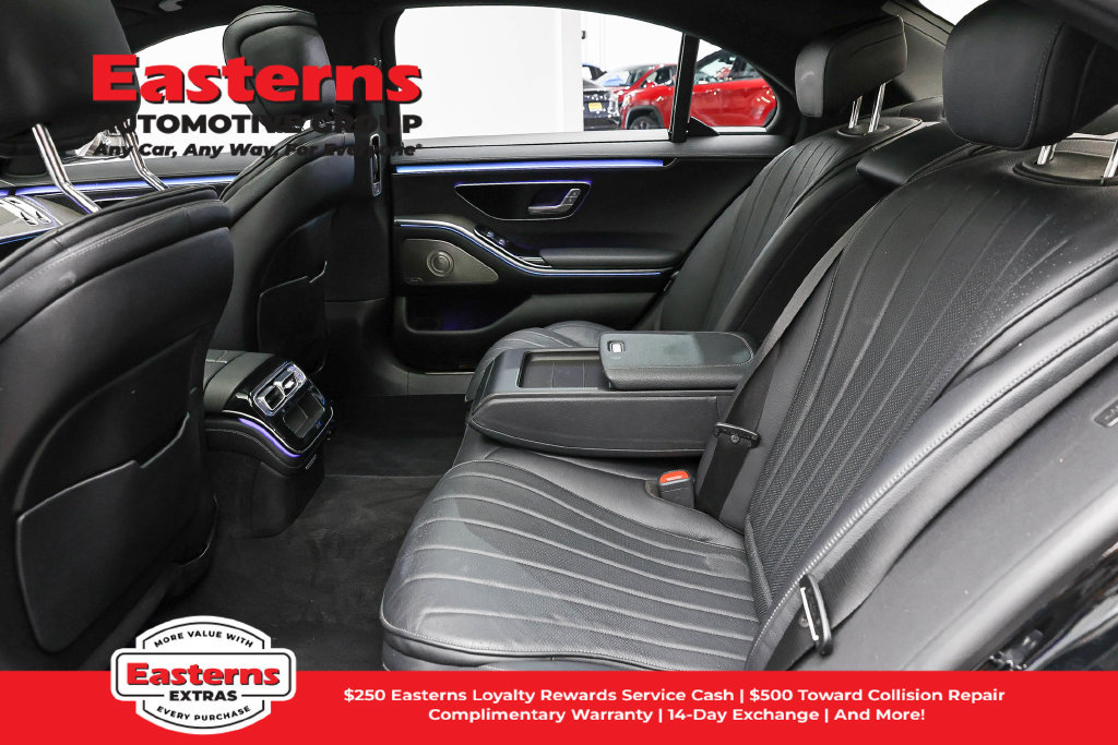 Used 2022 Mercedes-Benz S 500 4MATIC w/ AMG Line Package image 25