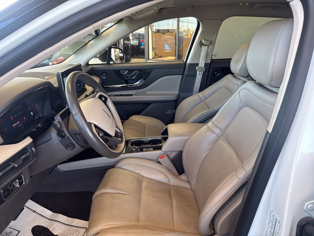 Certified 2023 Lincoln Corsair Reserve w/ Equipment Group 202A AWD/4WD image 11