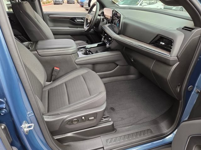 Certified 2025 Chevrolet Suburban LS RWD image 23