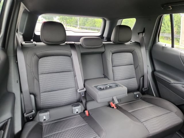 New 2027 Chevrolet Equinox LT w/ LPO, Floor Liner Package FWD image 17