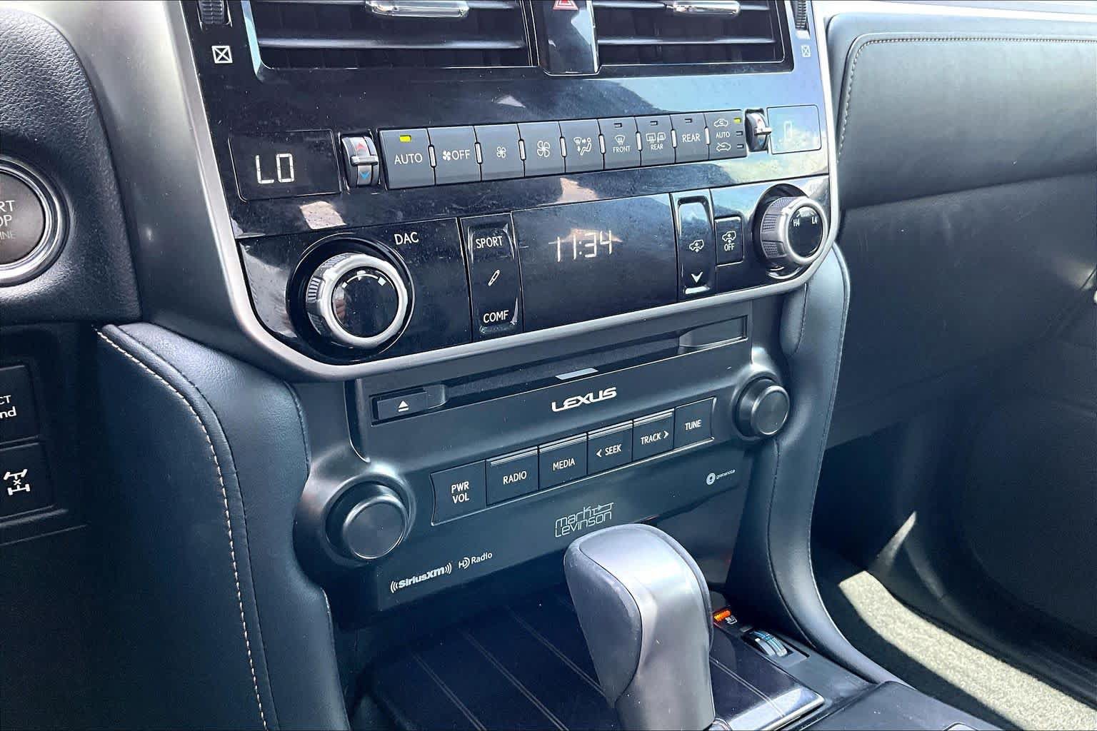 Certified 2022 Lexus GX 460 Luxury w/ Sport Design Package AWD/4WD image 35