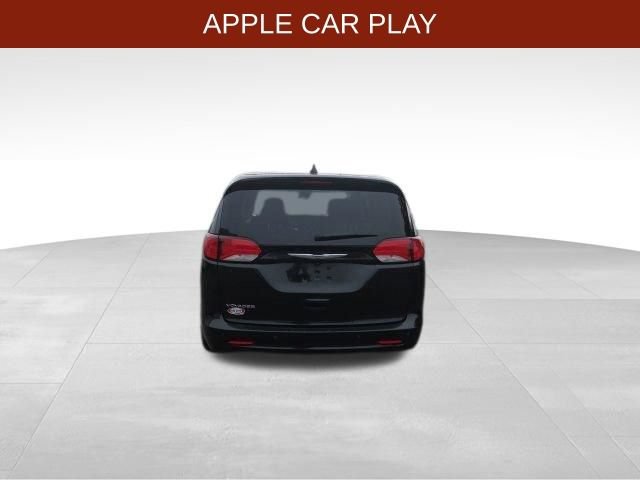 Used 2022 Chrysler Voyager LX FWD image 6