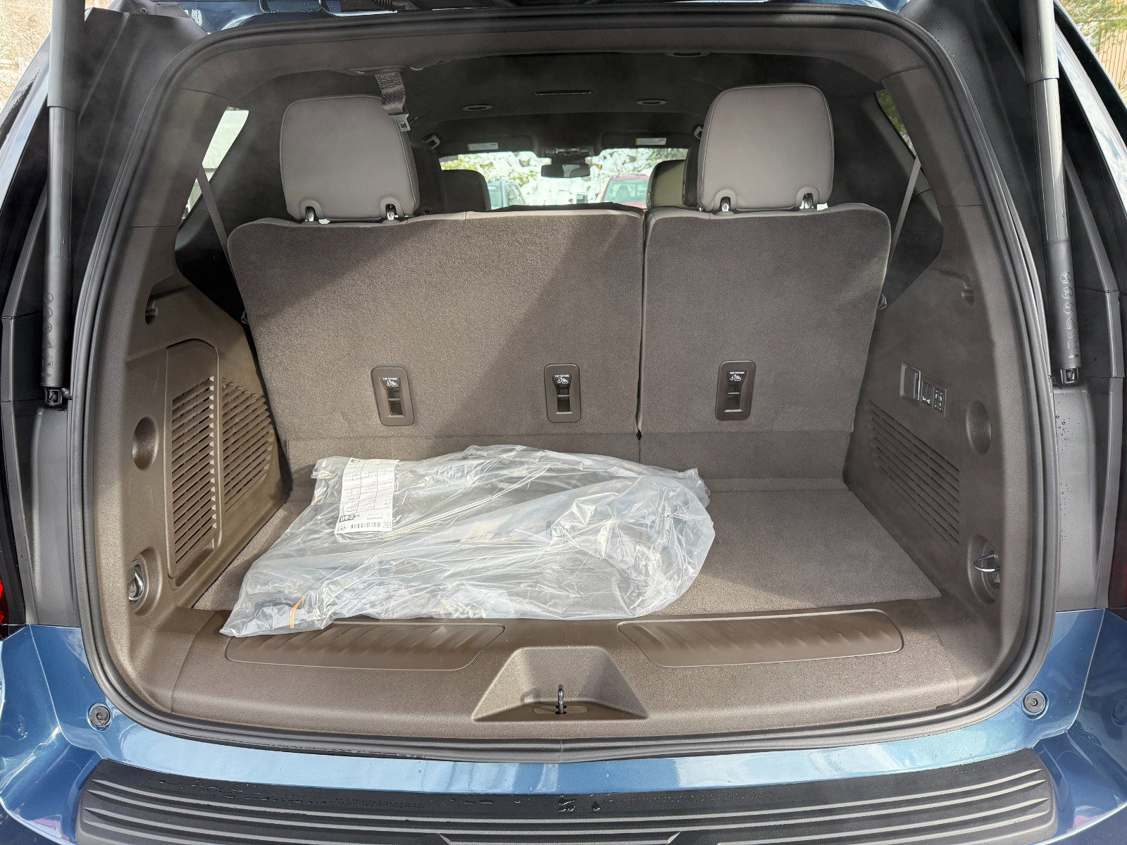 New 2026 GMC Yukon Elevation image 20