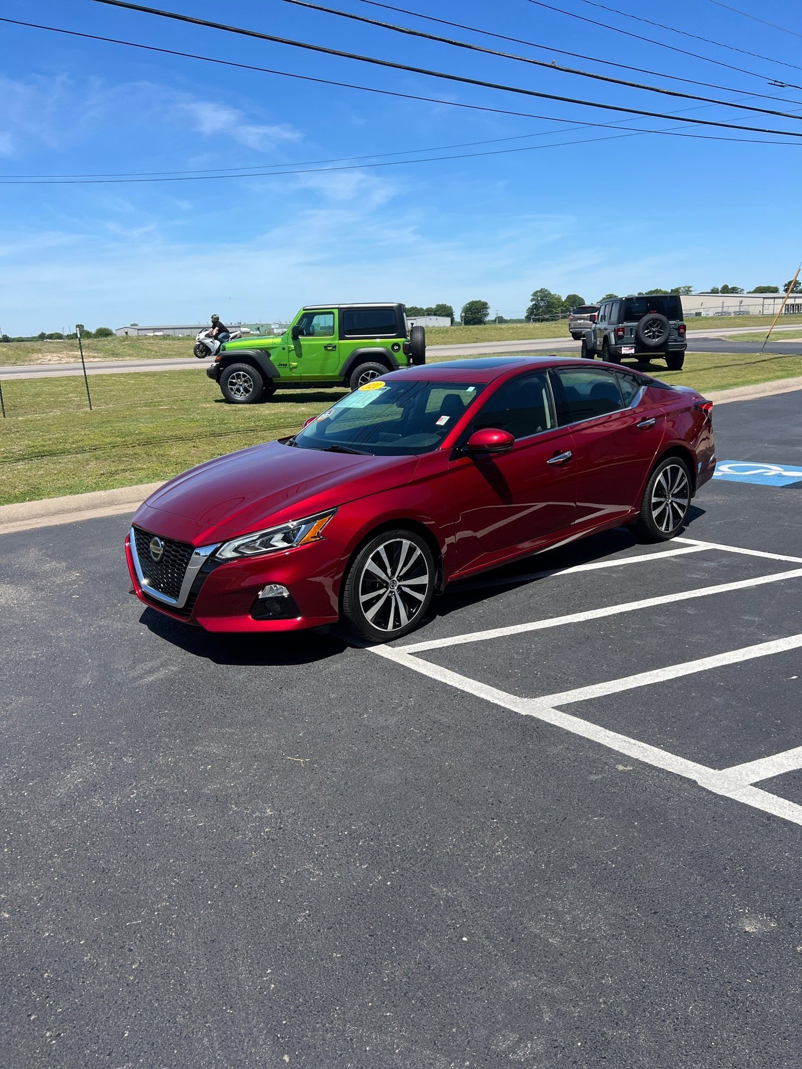 Used 2021 Nissan Altima 2.5 Platinum AWD/4WD image 3