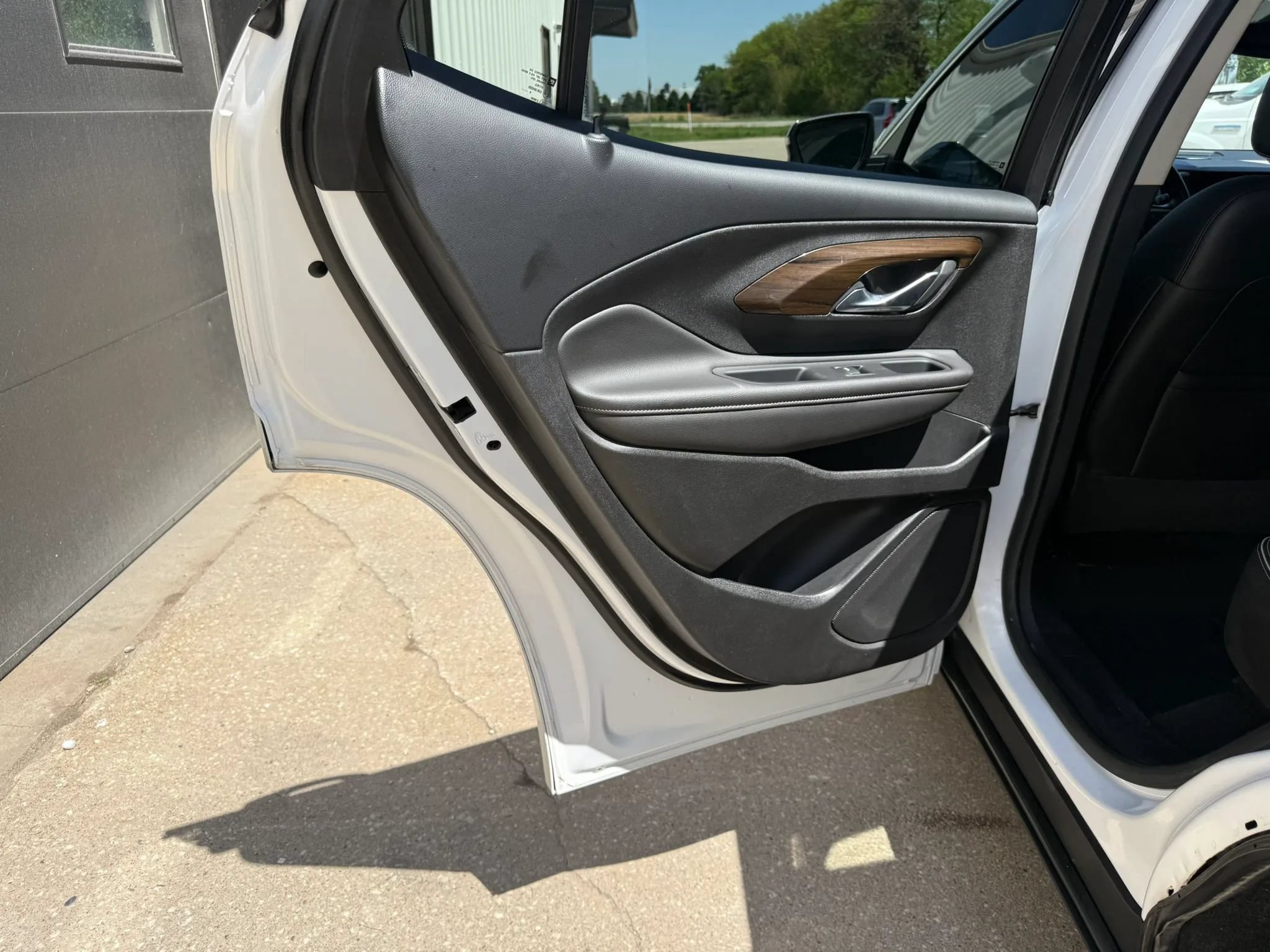 Used 2019 GMC Terrain Denali w/ Advanced Safety Package AWD/4WD image 13
