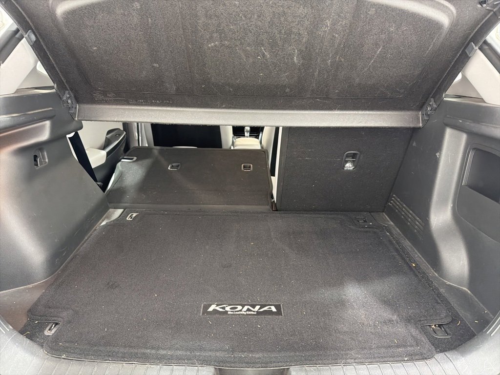 Used 2022 Hyundai Kona SE image 25
