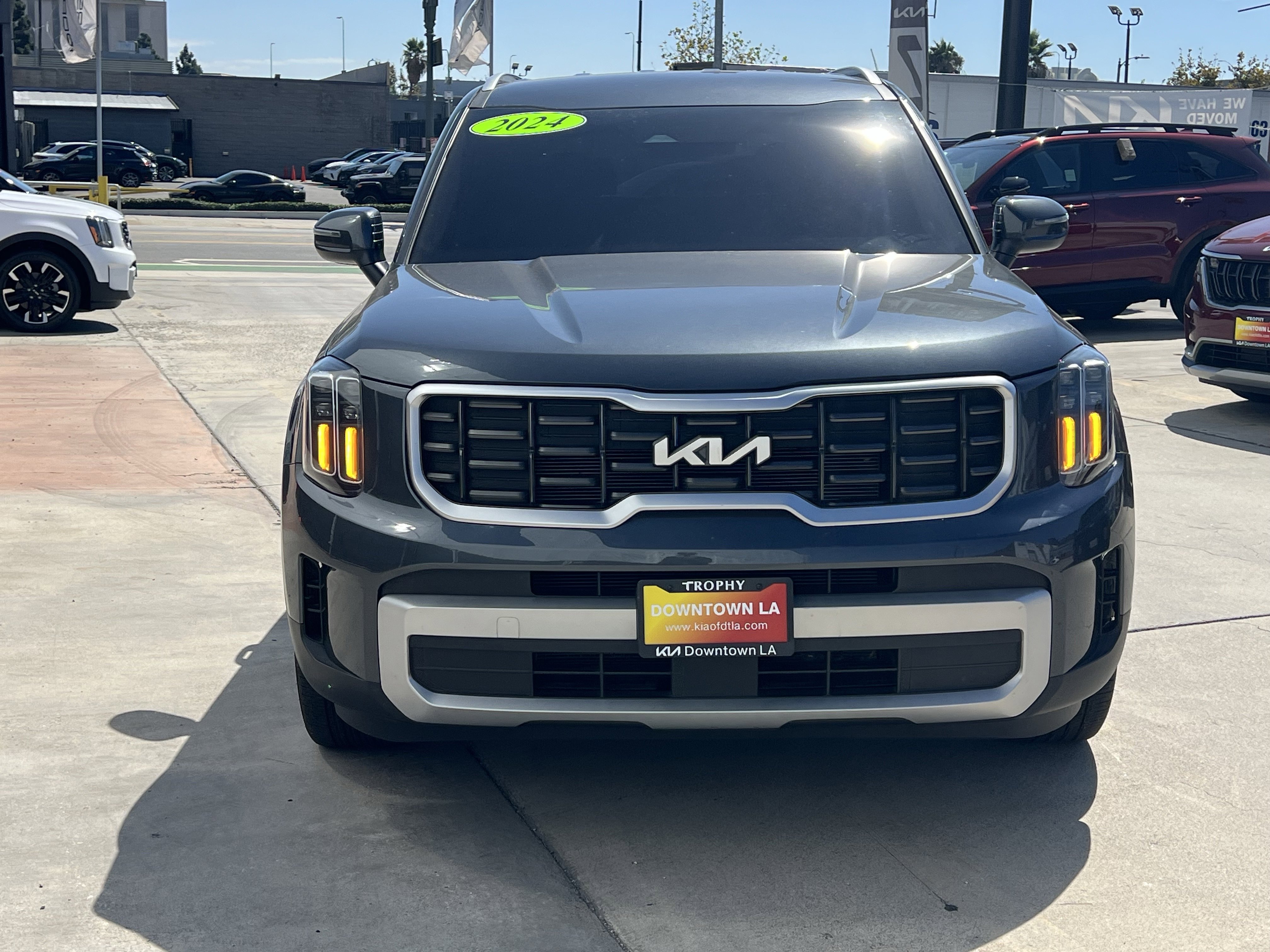 Used 2024 Kia Telluride S image 9
