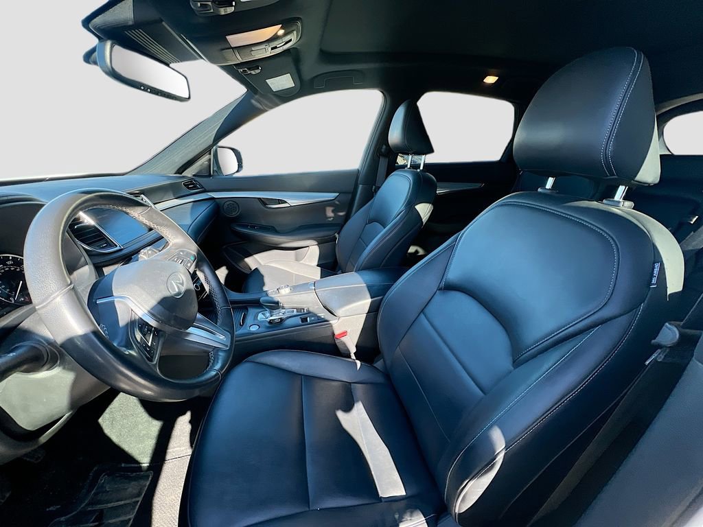 Used 2021 INFINITI QX50 Luxe w/ Appearance Package image 22