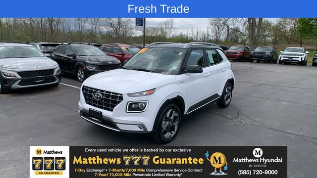 Certified 2023 Hyundai Venue Limited w/ Cargo Package FWD image 1