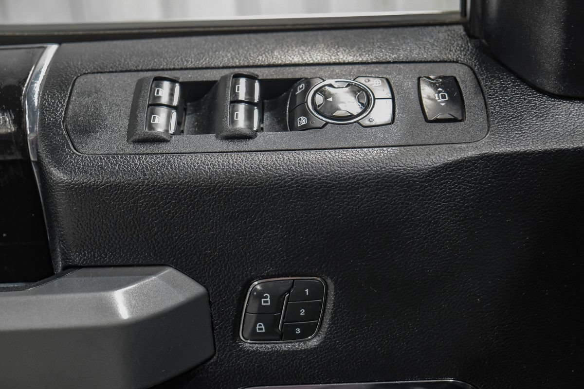 Used 2019 Ford F450 Platinum w/ Platinum Ultimate Package AWD/4WD image 46