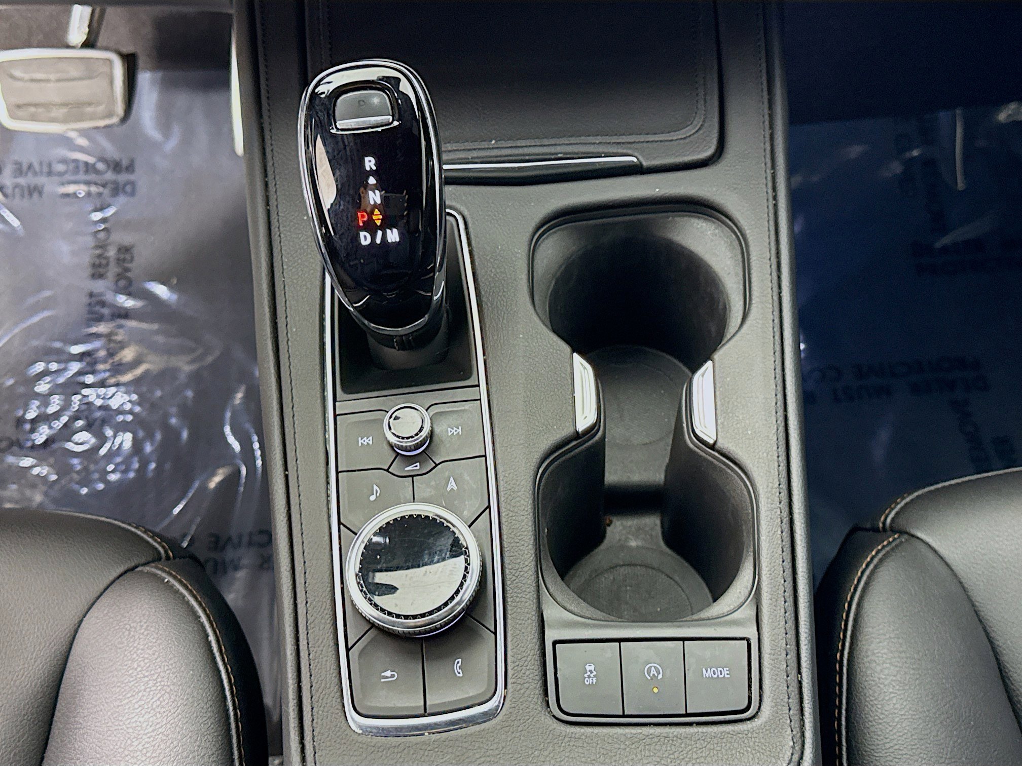 Used 2023 Cadillac XT4 Sport w/ Cold Weather Package image 17