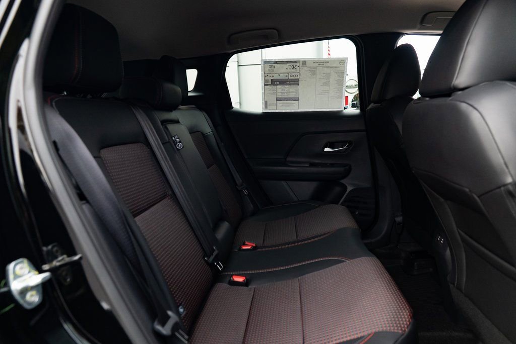 New 2026 Nissan Kicks SR w/ Cold Weather Package image 22