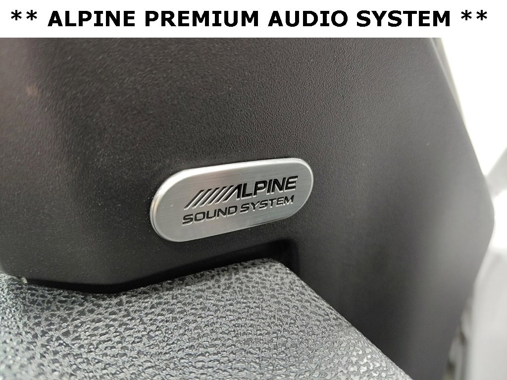 Certified 2019 Dodge Charger SXT w/ Cold Weather Package image 11