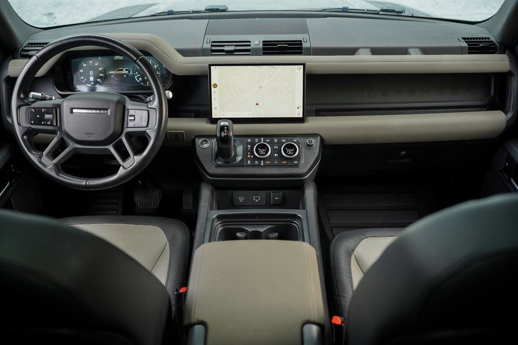 Used 2022 Land Rover Defender 90 X-Dynamic S image 21