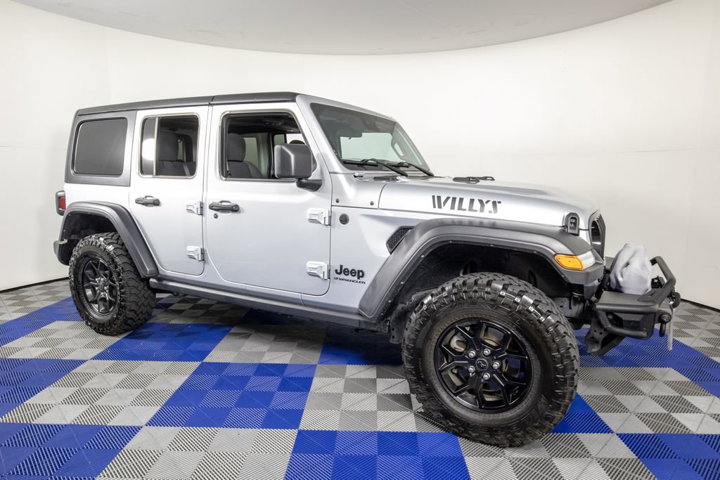 Used 2024 Jeep Wrangler Unlimited Sport AWD/4WD image 3