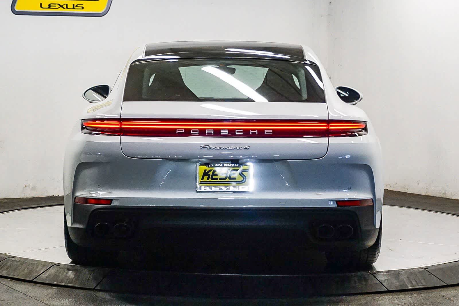 Certified 2024 Porsche Panamera 4 AWD/4WD image 3