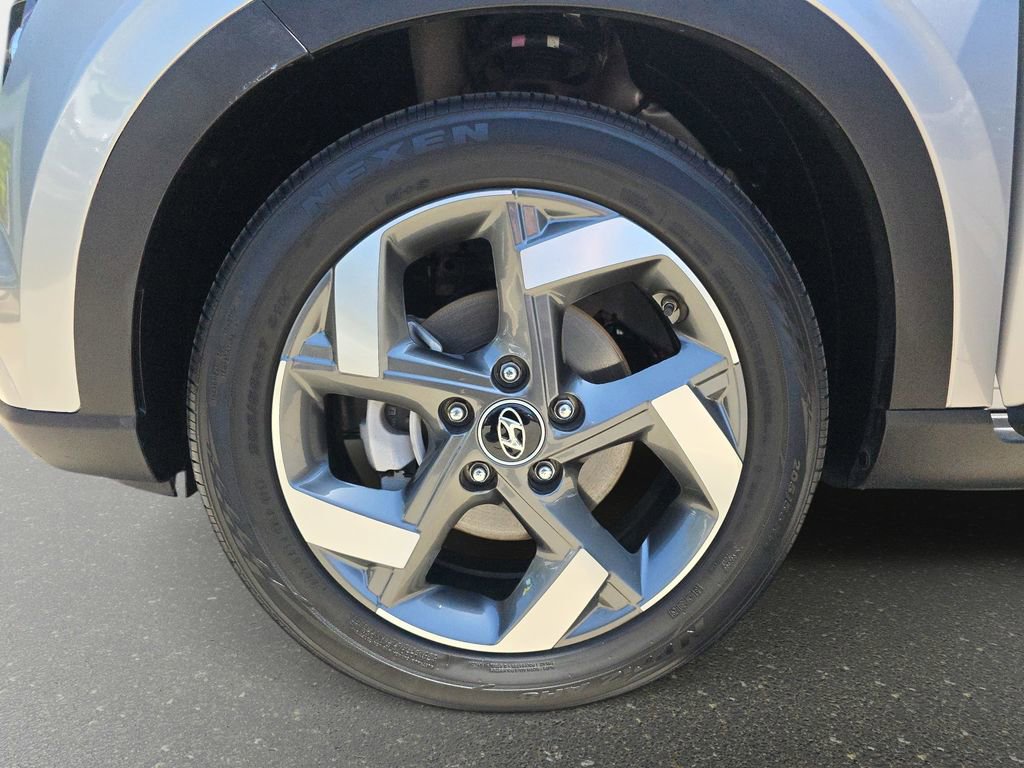 Used 2023 Hyundai Venue SEL FWD image 34