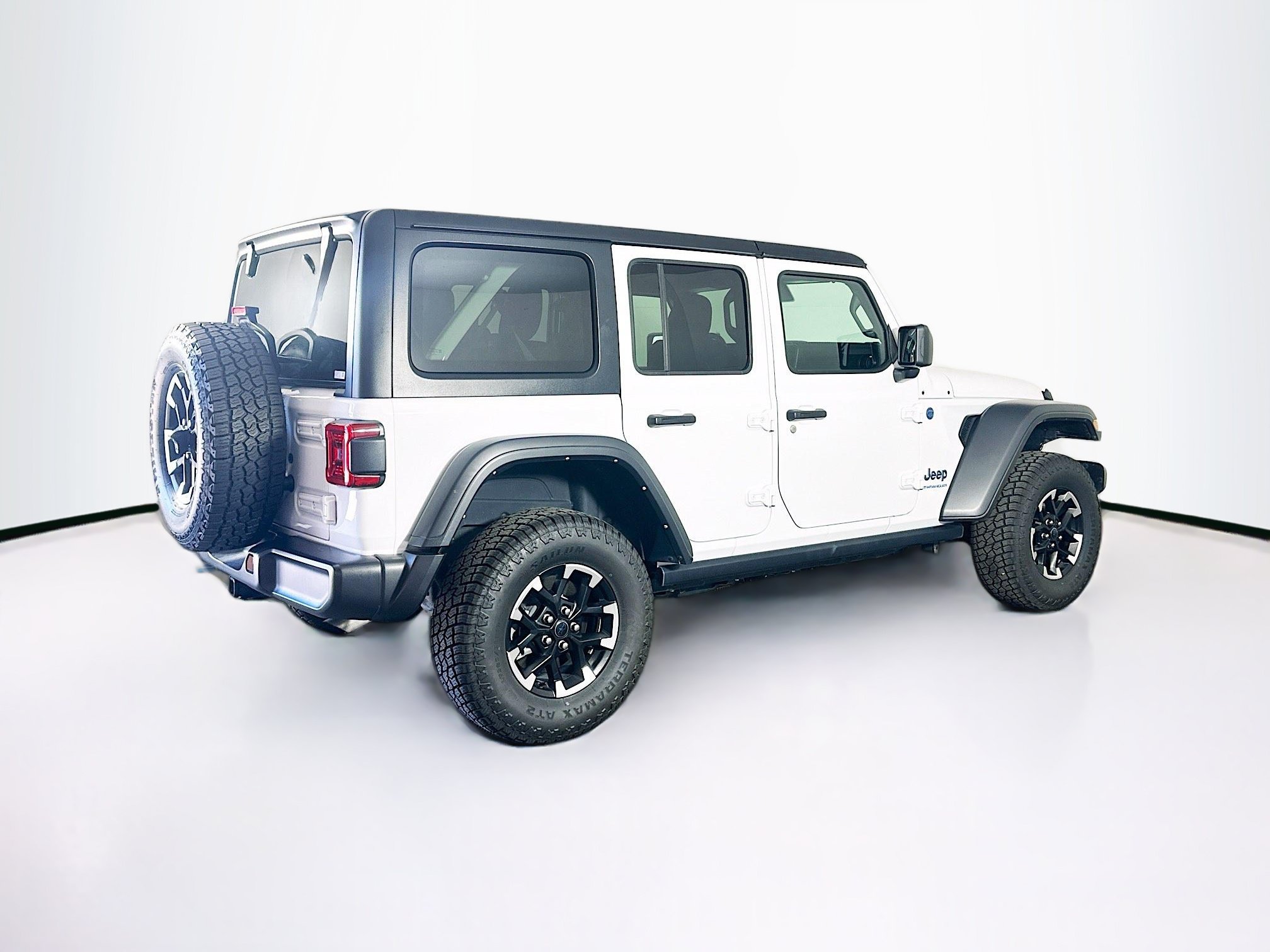 Used 2024 Jeep Wrangler Unlimited Rubicon 4xe AWD/4WD image 9