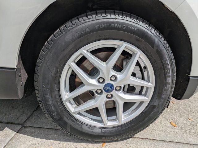 Certified 2022 Ford Edge SEL w/ Convenience Package image 10